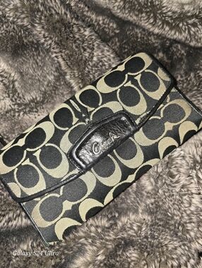 Vintage Coach Wallet With Checkbook